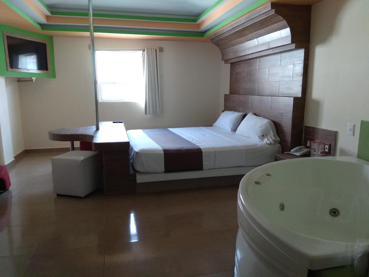 Hotel Rubi Manzanillo Esterno foto